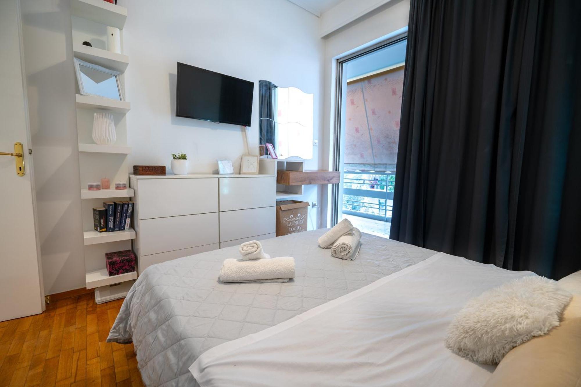 Neo Irakleio Train St. 1 Bedrm 4 Pers. Apartment Athén Kültér fotó